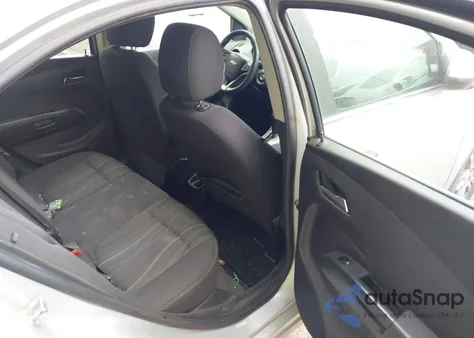 2014 Chevrolet Sonic Lt Auto z USA, uszkodzony, nr VIN 1G1JC5SH9E4235730